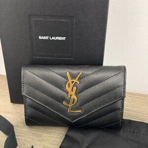 SAINT LAURENT CASSANDRE MATELASSE Small Black Envelope Wallet